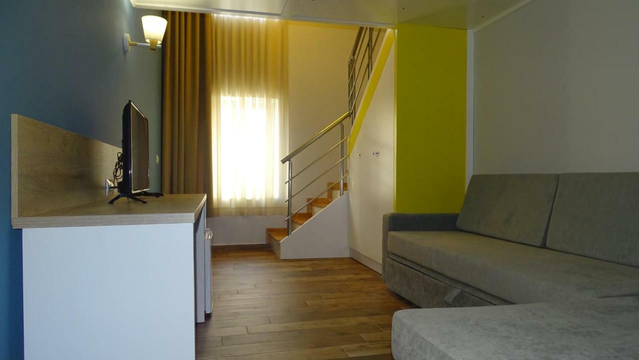 Bistrica Hotel Саранде Екстериор снимка